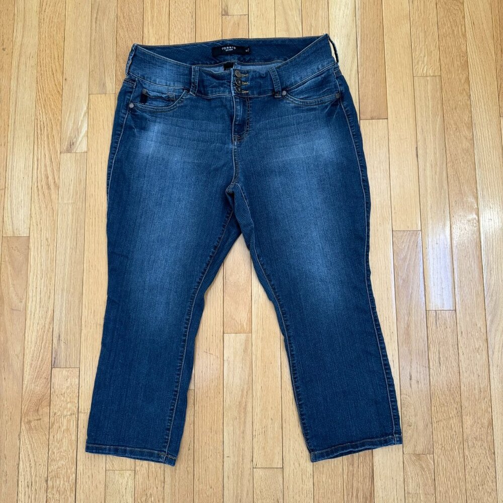 Torrid Stretch Crop Jeans – Size 16